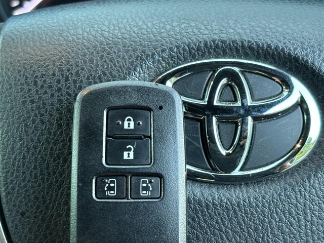 エスクァイア Ｇｉ　プレミアムパッケージ　ブラックテーラード　盗難防止システム　スマキー　エアロ　ＬＥＤライト　キーフリー　オートクルーズコントロール　ドライブレコーダー　禁煙　シートヒーター　ナビＴＶ　ＥＴＣ（29枚目）