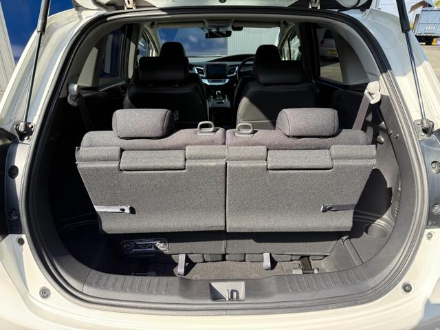 ３列目シート設置しますとこのような状態です。