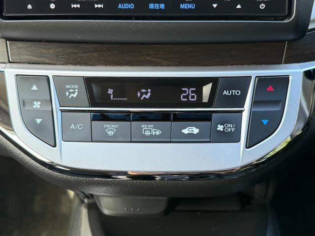 ハイブリッドですので、アイドリングストップ中やＥＶ走行中もエアコンを稼働させることができ、快適性を確保できます♪