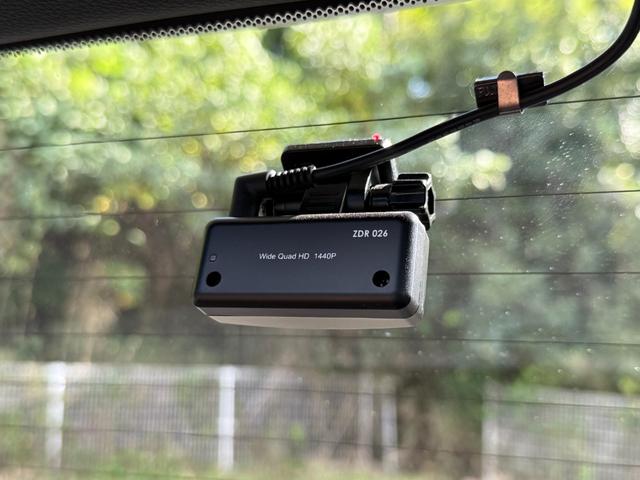 リヤにもドライブレコーダー搭載！