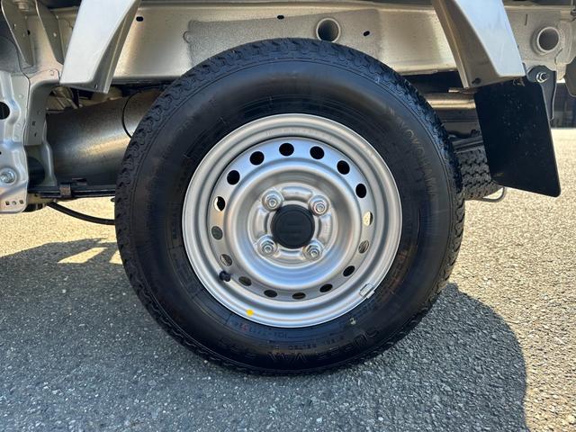 キャリイトラック ＫＣエアコン・パワステ　エアコン・パワステ・２駆・４ＡＴ・ＡＭ／ＦＭチューナー（25枚目）