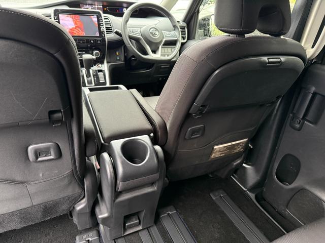 セレナ 　純正ナビ・全周囲カメラ・衝突予防ブレーキ・後席モニター・前後ドラレコ・デュアルエアコン・Ｂｌｕｅｔｏｏｔｈ・Ｂｌｕ－ｒａｙ・両側電動スライドドア（17枚目）