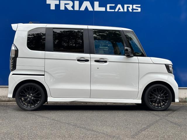 Ｎ－ＢＯＸカスタム Ｌターボ　スタイル＋ブラック　純正ナビ・フルセグＴＶ・Ｂｌｕｅｔｏｏｔｈ・Ｒカメラ・両側電動スライドドア・純正アルミ・ハーフレザー・スマートキー・衝突軽減ブレーキ（8枚目）