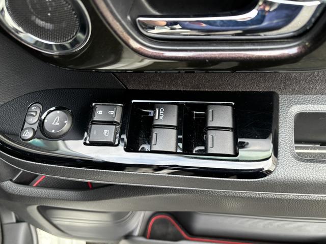 Ｎ－ＢＯＸカスタム Ｌターボ　スタイル＋ブラック　純正ナビ・フルセグＴＶ・Ｂｌｕｅｔｏｏｔｈ・Ｒカメラ・両側電動スライドドア・純正アルミ・ハーフレザー・スマートキー・衝突軽減ブレーキ（25枚目）