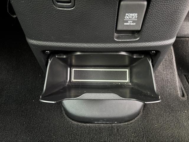 Ｎ－ＢＯＸカスタム Ｌターボ　スタイル＋ブラック　純正ナビ・フルセグＴＶ・Ｂｌｕｅｔｏｏｔｈ・Ｒカメラ・両側電動スライドドア・純正アルミ・ハーフレザー・スマートキー・衝突軽減ブレーキ（32枚目）