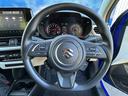 ステアリングリモコン付で運転時にも楽々操作♪