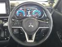 ステアリングリモコン付で運転時にも楽々操作♪