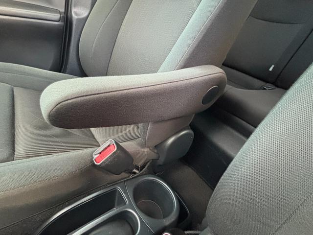 アクア Ｓスタイルブラック　禁煙車　後期型　セーフティセンス　純正ＳＤナビ　フルセグ　バックモニター　前後ドラレコ　ＬＥＤヘッドライト　フォグランプ　レーンディパーチャーアラート　プリクラッシュセーフティ　ＥＴＣ　アームレスト（12枚目）