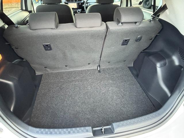 アクア Ｓスタイルブラック　禁煙車　後期型　セーフティセンス　純正ＳＤナビ　フルセグ　バックモニター　前後ドラレコ　ＬＥＤヘッドライト　フォグランプ　レーンディパーチャーアラート　プリクラッシュセーフティ　ＥＴＣ　アームレスト（18枚目）