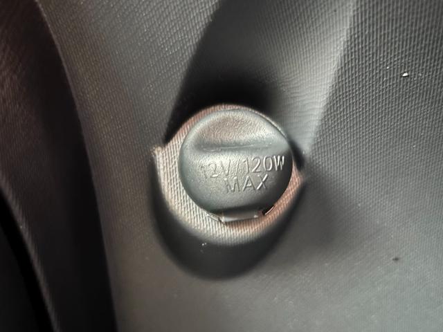 アクア Ｓスタイルブラック　禁煙車　後期型　セーフティセンス　純正ＳＤナビ　フルセグ　バックモニター　前後ドラレコ　ＬＥＤヘッドライト　フォグランプ　レーンディパーチャーアラート　プリクラッシュセーフティ　ＥＴＣ　アームレスト（47枚目）