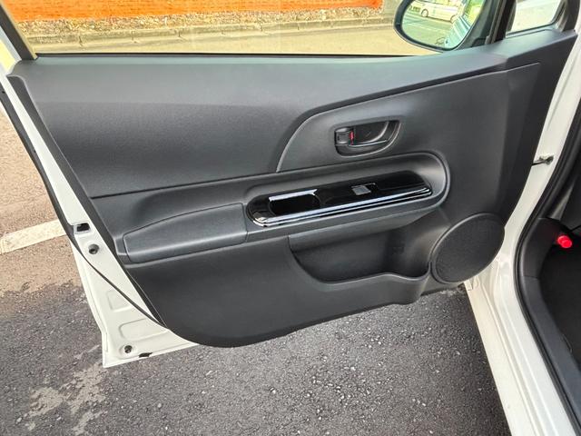 アクア Ｓスタイルブラック　禁煙車　後期型　セーフティセンス　純正ＳＤナビ　フルセグ　バックモニター　前後ドラレコ　ＬＥＤヘッドライト　フォグランプ　レーンディパーチャーアラート　プリクラッシュセーフティ　ＥＴＣ　アームレスト（59枚目）