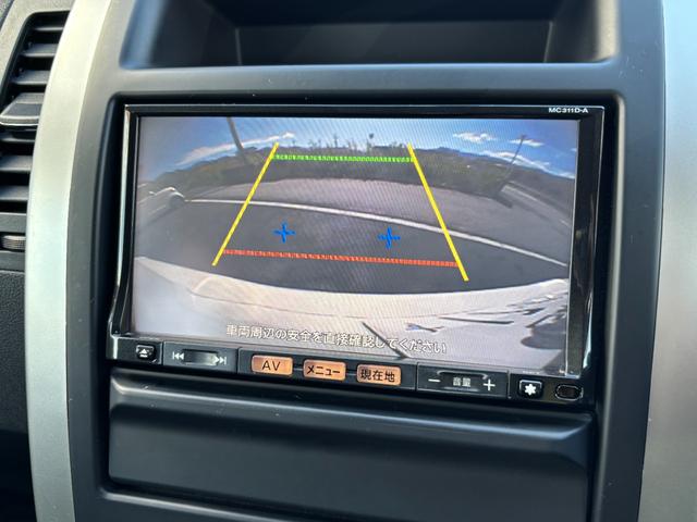 エクストレイル ２０Ｘ　後期型　禁煙車　純正ＳＤナビ　フルセグＴＶ　バックカメラ　Ｂｌｕｅｔｏｏｔｈオーディオ　ＨＩＤヘッドライト　ＬＥＤフォグ　全席シートヒーター　純正１７ＡＷ　前後ドライブレコーダー　ビルトインＥＴＣ（5枚目）