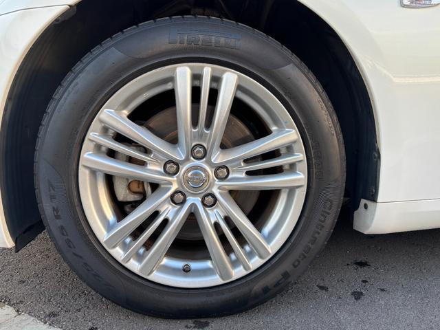 スカイライン 250GT 禁煙車 ハーフレザーシート 純正HDDナビ フルセグTV Bluetoothオーディオ 前席パワーシート バックカメラ サイドカメラ HIDヘッドライト LEDフォグ 純正17AW ビルトインETC(28枚目)