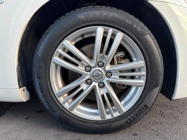 スカイライン 250GT 禁煙車 ハーフレザーシート 純正HDDナビ フルセグTV Bluetoothオーディオ 前席パワーシート バックカメラ サイドカメラ HIDヘッドライト LEDフォグ 純正17AW ビルトインETC(31枚目)