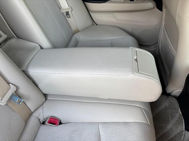 スカイライン 250GT 禁煙車 ハーフレザーシート 純正HDDナビ フルセグTV Bluetoothオーディオ 前席パワーシート バックカメラ サイドカメラ HIDヘッドライト LEDフォグ 純正17AW ビルトインETC(49枚目)