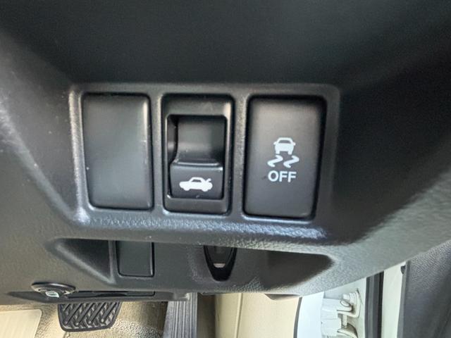 スカイライン 250GT 禁煙車 ハーフレザーシート 純正HDDナビ フルセグTV Bluetoothオーディオ 前席パワーシート バックカメラ サイドカメラ HIDヘッドライト LEDフォグ 純正17AW ビルトインETC(51枚目)