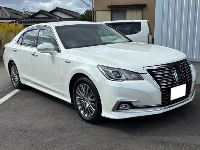 クラウンハイブリッド ロイヤルサルーン　禁煙車　本革シート　前席ヒーター＆エアシート　ウッドコンビハンドル　レーダークルーズ　レーンアシスト　プリクラッシュ　純正ＳＤナビ　バックモニター　前後ドライブレコーダー　ＥＴＣ２．０　純正１７ＡＷ（21枚目）