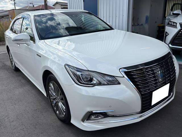 クラウンハイブリッド ロイヤルサルーン　禁煙車　本革シート　前席ヒーター＆エアシート　ウッドコンビハンドル　レーダークルーズ　レーンアシスト　プリクラッシュ　純正ＳＤナビ　バックモニター　前後ドライブレコーダー　ＥＴＣ２．０　純正１７ＡＷ（28枚目）