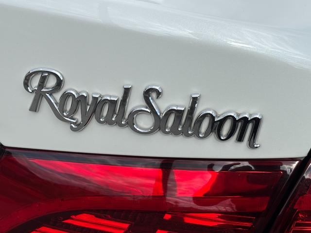 クラウンハイブリッド ロイヤルサルーン　禁煙車　本革シート　前席ヒーター＆エアシート　ウッドコンビハンドル　レーダークルーズ　レーンアシスト　プリクラッシュ　純正ＳＤナビ　バックモニター　前後ドライブレコーダー　ＥＴＣ２．０　純正１７ＡＷ（66枚目）