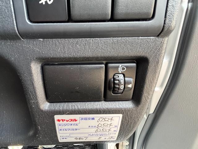 ジムニー ＸＧ　禁煙車　５速マニュアル　社外１６インチアルミ　社外マフラー　社外フロントグリル　ＣＤデッキ　キーレス　ＥＴＣ　マットガード　背面タイヤカバー　ハロゲンヘッドライト　フォグランプ　マニュアルエアコン（40枚目）