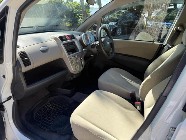 ライフ  エアコン パワーステアリング パワーウィンドウ カセット 運転席エアバック 助手席エアバック キーレス(21枚目)