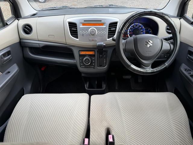 ワゴンR FX 社外14アルミホイール キーレス オートエアコン 電動格納ミラー ベンチシート アイドリングストップ 運転席エアバック 助手席エアバック パワーステアリング パワーウィンドウ 修復歴無し 車検整備付き(2枚目)