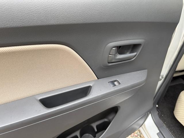 ワゴンR FX 社外14アルミホイール キーレス オートエアコン 電動格納ミラー ベンチシート アイドリングストップ 運転席エアバック 助手席エアバック パワーステアリング パワーウィンドウ 修復歴無し 車検整備付き(40枚目)