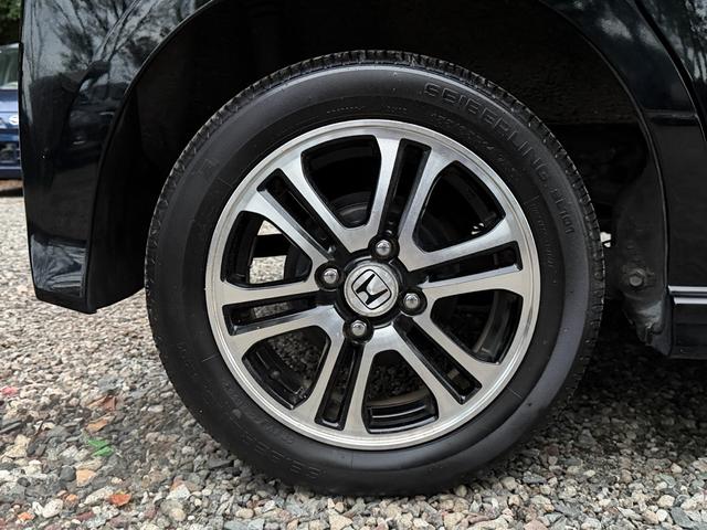 Ｎ－ＢＯＸカスタム Ｇ　ＳＳパッケージ　ＳＤナビ　ワンセグテレビ　バックカメラ　両側パワースライドドア　スマートキー　ＨＩＤヘッドライト　純正アルミ　ウィンカーミラー　電動格納ミラー　オートライト　ＵＳＢ接続可能（18枚目）