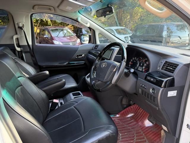 ヴェルファイア ２．４Ｚ　ＨＤＤナビ　バックカメラ　両側パワースライドドア　スマートキー　ＨＩＤヘッドライト　純正アルミ　ローダウン　革調シートカバー　クリアランスソナー　Ｗエアコン　電動格納ミラー　スペアキーあり　車検整備付（23枚目）