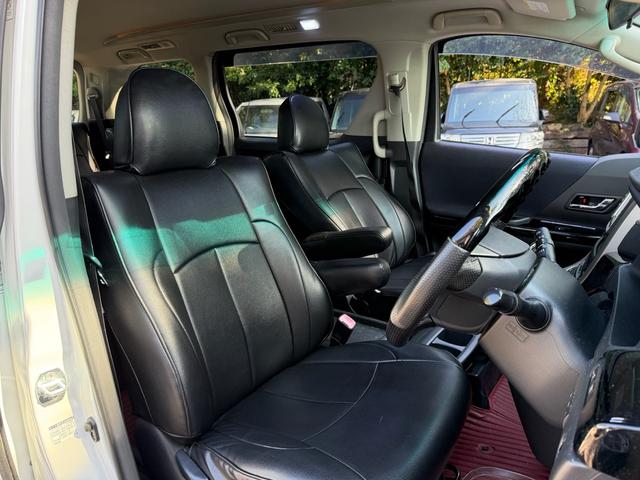 ヴェルファイア ２．４Ｚ　ＨＤＤナビ　バックカメラ　両側パワースライドドア　スマートキー　ＨＩＤヘッドライト　純正アルミ　ローダウン　革調シートカバー　クリアランスソナー　Ｗエアコン　電動格納ミラー　スペアキーあり　車検整備付（24枚目）