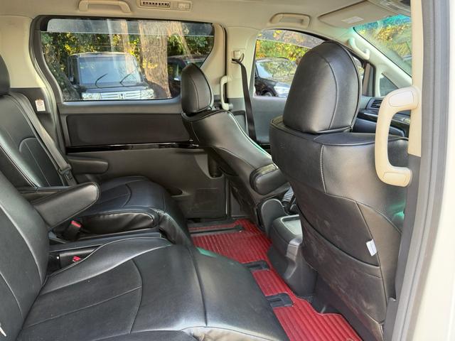 ヴェルファイア ２．４Ｚ　ＨＤＤナビ　バックカメラ　両側パワースライドドア　スマートキー　ＨＩＤヘッドライト　純正アルミ　ローダウン　革調シートカバー　クリアランスソナー　Ｗエアコン　電動格納ミラー　スペアキーあり　車検整備付（25枚目）