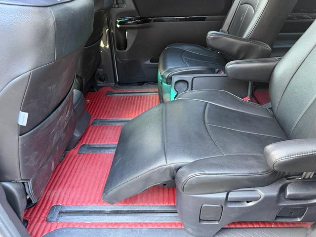 ヴェルファイア ２．４Ｚ　ＨＤＤナビ　バックカメラ　両側パワースライドドア　スマートキー　ＨＩＤヘッドライト　純正アルミ　ローダウン　革調シートカバー　クリアランスソナー　Ｗエアコン　電動格納ミラー　スペアキーあり　車検整備付（33枚目）