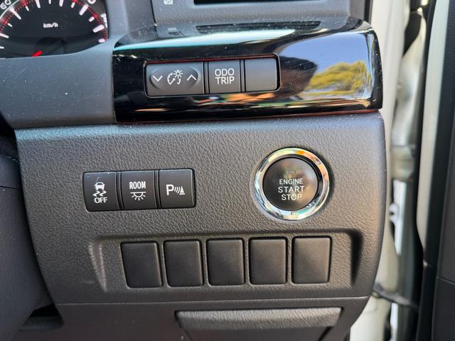 ヴェルファイア ２．４Ｚ　ＨＤＤナビ　バックカメラ　両側パワースライドドア　スマートキー　ＨＩＤヘッドライト　純正アルミ　ローダウン　革調シートカバー　クリアランスソナー　Ｗエアコン　電動格納ミラー　スペアキーあり　車検整備付（40枚目）