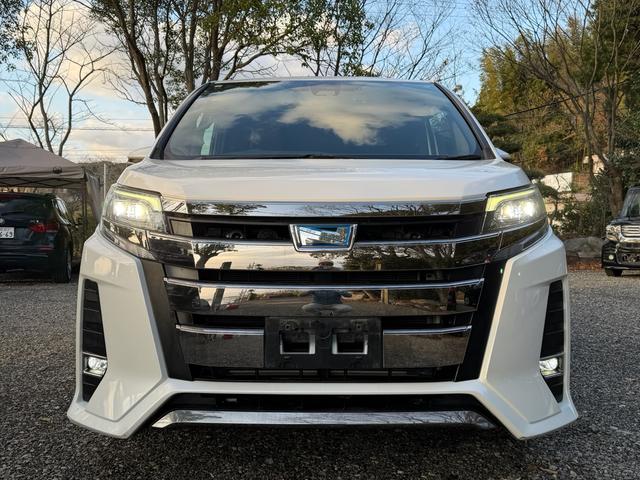 ノア Ｓｉ　ダブルバイビー　メモリーナビ　フルセグテレビ　フリップダウンモニター　両側パワースライドドア　バックカメラ　ＥＴＣ　前席シートヒーター　ＬＥＤヘッドライト　オートエアコン　社外アルミ　革調シートカバー　スマートキー（18枚目）