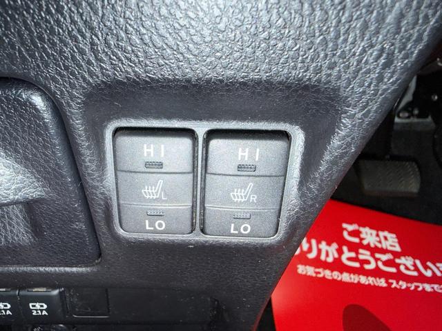 ノア Ｓｉ　ダブルバイビー　メモリーナビ　フルセグテレビ　フリップダウンモニター　両側パワースライドドア　バックカメラ　ＥＴＣ　前席シートヒーター　ＬＥＤヘッドライト　オートエアコン　社外アルミ　革調シートカバー　スマートキー（48枚目）