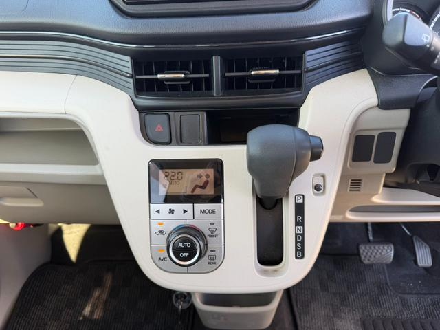 ムーヴ Ｘ　ＳＡＩＩ　ナビ　フルセグＴＶ　バックカメラ　Ｂｌｕｅｔｏｏｔｈ　衝突軽減ブレーキ　ＥＴＣ　エコアイドル　禁煙車　スマートキー　プッシュスタート　オートライト　電動格納ミラー　ドライブレコーダー　ライトレベライザ（13枚目）