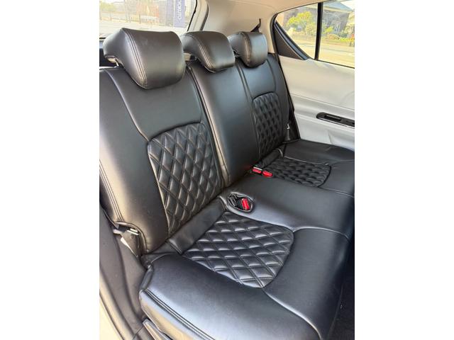 アクア Ｓ　タイヤ４本新品　車検２年付　ナビ　ＴＶ　バックモニター　Ｂｌｕｅｔｏｏｔｈ　ＥＴＣ　シートカバー　プッシュスタート　スマートキー２本　木目調パネル　電動格納ミラー　ドアバイザー　フロアマット（16枚目）