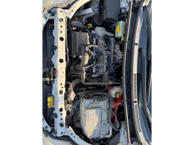 アクア Ｓ　タイヤ４本新品　車検２年付　ナビ　ＴＶ　バックモニター　Ｂｌｕｅｔｏｏｔｈ　ＥＴＣ　シートカバー　プッシュスタート　スマートキー２本　木目調パネル　電動格納ミラー　ドアバイザー　フロアマット（22枚目）