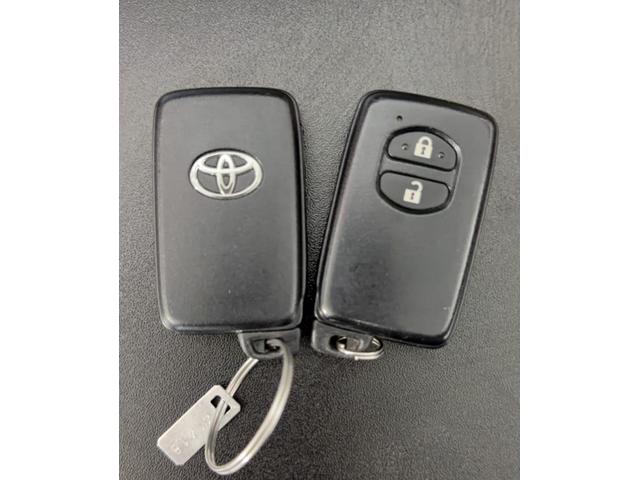 アクア Ｓ　タイヤ４本新品　車検２年付　ナビ　ＴＶ　バックモニター　Ｂｌｕｅｔｏｏｔｈ　ＥＴＣ　シートカバー　プッシュスタート　スマートキー２本　木目調パネル　電動格納ミラー　ドアバイザー　フロアマット（23枚目）