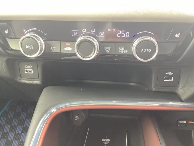 ヴェゼル e:HEV PLaY 当社レンタUP車・ナビ・ワイヤレス充電・ETC・マルチビューカメラ・パワーテールゲート(13枚目)