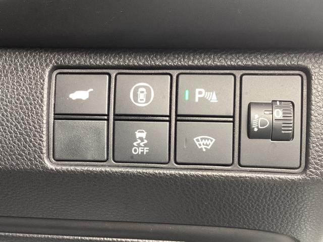 ヴェゼル e:HEV PLaY 当社レンタUP車・ナビ・ワイヤレス充電・ETC・マルチビューカメラ・パワーテールゲート(19枚目)