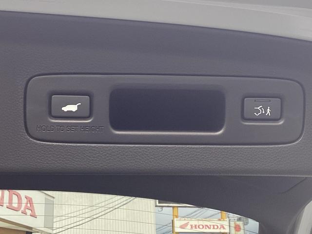 ヴェゼル e:HEV PLaY 当社レンタUP車・ナビ・ワイヤレス充電・ETC・マルチビューカメラ・パワーテールゲート(26枚目)