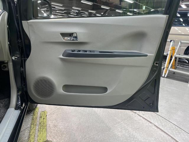 ミライース X メモリアルエディション 禁煙車 純正14インチAW CD再生 AUX接続 アイドリングストップ プライバシーガラス 電動格納ミラー 盗難防止システム エアコン付き ドアバイザー付 運転席助手席エアバッグ(38枚目)
