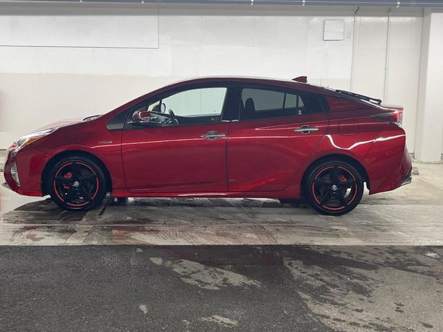 プリウス Aツーリングセレクション 純正SDナビ バックカメラ 衝突被害軽減システム レーダークルーズ レザーシート コーナーセンサー LEDヘッド ビルトインETC 車線逸脱警報 オートライト オートエアコン 純正17インチアルミ(34枚目)