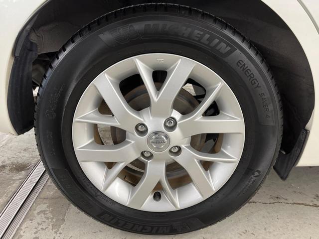 ノート ｅ－パワー　メダリスト　全周囲カメラ　衝突被害軽減システム　禁煙車　ハーフレザーシート　ドラレコ　コーナーセンサー　スマートキー　ＬＥＤヘッド　ＥＴＣ　純正１５インチアルミ　車線逸脱警報　オートライト　オートエアコン（30枚目）