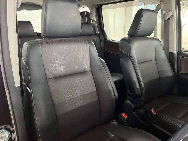 エスクァイア Ｇｉ　両側電動ドア　純正ＳＤナビ　後席モニター　バックカメラ　レザー調シート　ドラレコ　コーナーセンサー　スマートキー　ＬＥＤヘッド　ビルトインＥＴＣ　クルコン　純正１５インチアルミ　オートハイビーム（8枚目）