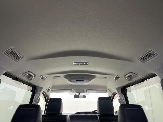 エスクァイア Ｇｉ　両側電動ドア　純正ＳＤナビ　後席モニター　バックカメラ　レザー調シート　ドラレコ　コーナーセンサー　スマートキー　ＬＥＤヘッド　ビルトインＥＴＣ　クルコン　純正１５インチアルミ　オートハイビーム（11枚目）