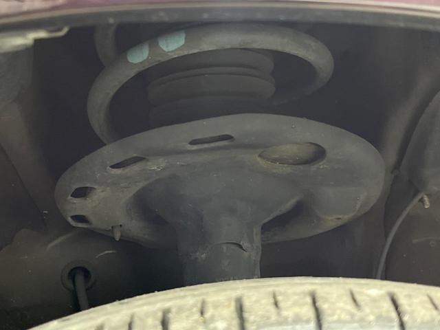 エスクァイア Ｇｉ　両側電動ドア　純正ＳＤナビ　後席モニター　バックカメラ　レザー調シート　ドラレコ　コーナーセンサー　スマートキー　ＬＥＤヘッド　ビルトインＥＴＣ　クルコン　純正１５インチアルミ　オートハイビーム（40枚目）