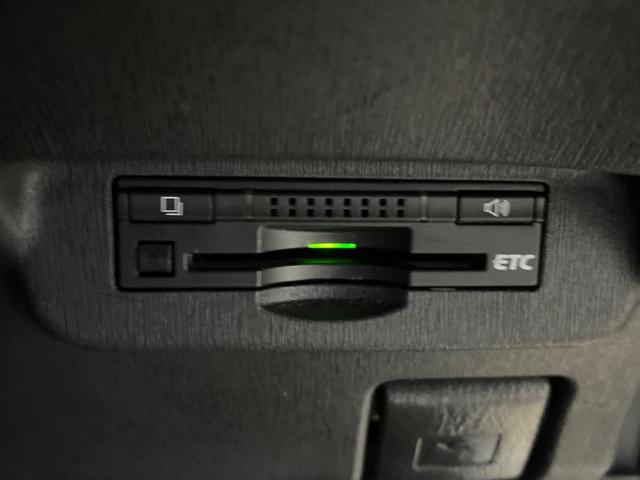 プリウス G SDナビ バックカメラ 禁煙車 ドラレコ スマートキー HIDヘッド ビルトインETC 純正15インチアルミ オートエアコン Bluetooth CD DVD再生 フルセグ(7枚目)