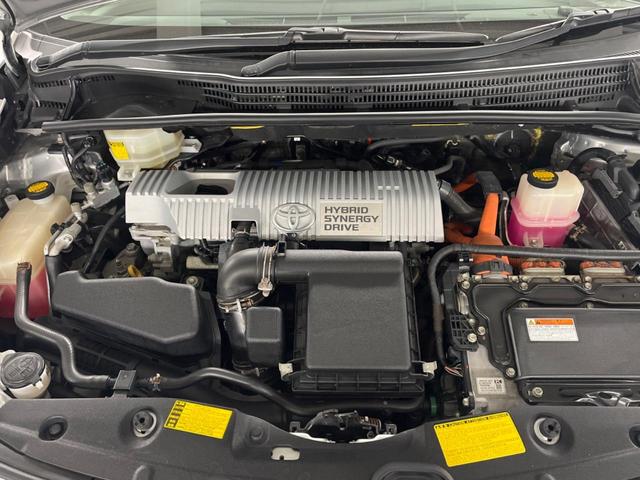 プリウス G SDナビ バックカメラ 禁煙車 ドラレコ スマートキー HIDヘッド ビルトインETC 純正15インチアルミ オートエアコン Bluetooth CD DVD再生 フルセグ(17枚目)